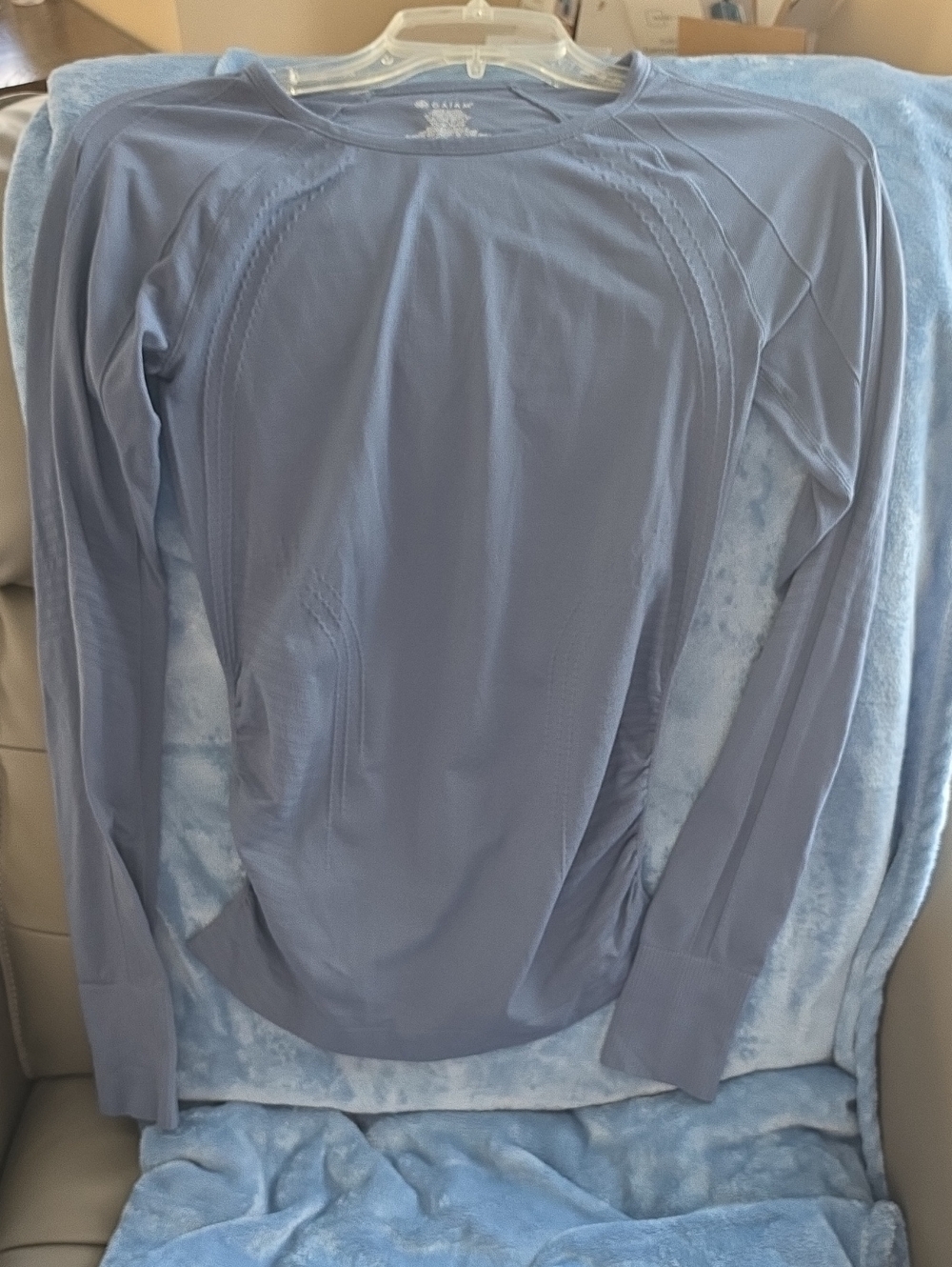 GAIAM Light Blue Women's Long Sleeve Performance Tee